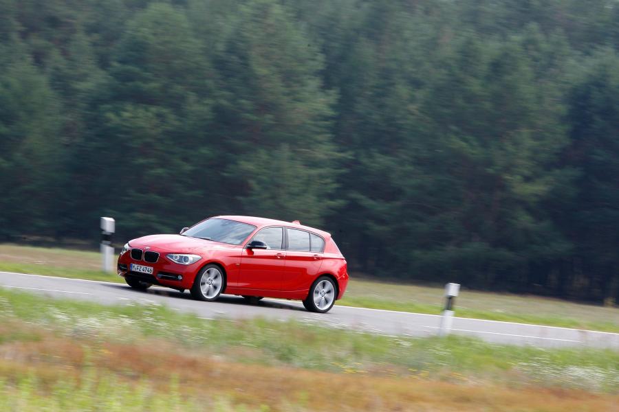  BMW 118i Sport Line 2011 года  (фото 70 из 185)